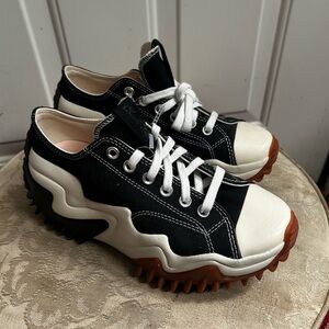 Sz 6.5 M/8.5 W Converse Run Star Motion Platform Black/White Low Top Sneakers